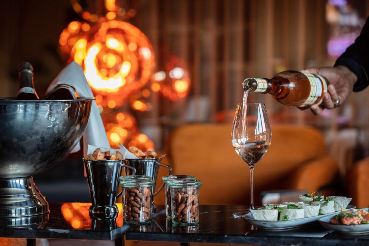 Radisson Blu Scandinavia Hotel, Hotell 4*